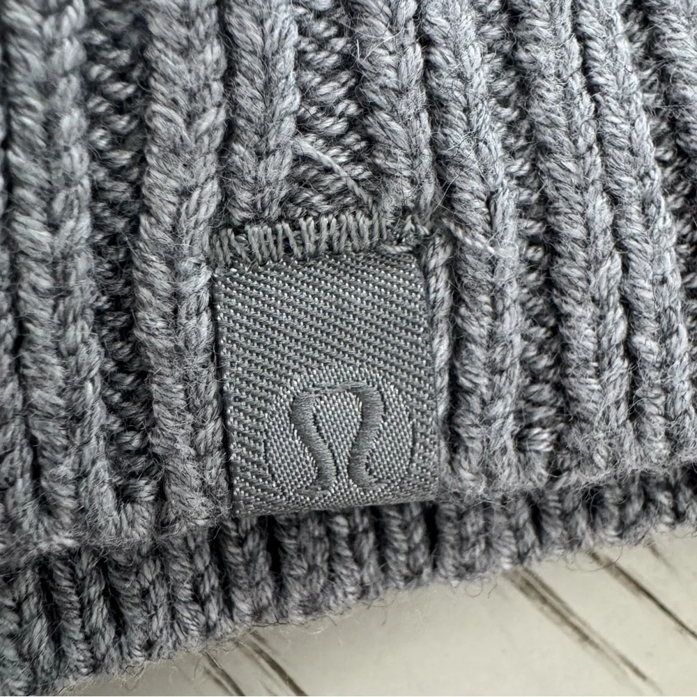 Lululemon Athletica Heather Gray Knit Top